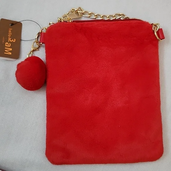 Stranger Things "Hellfire Club" Card Holder & Lanyard Set with Red Furry  Bag - Picture 2 of 16